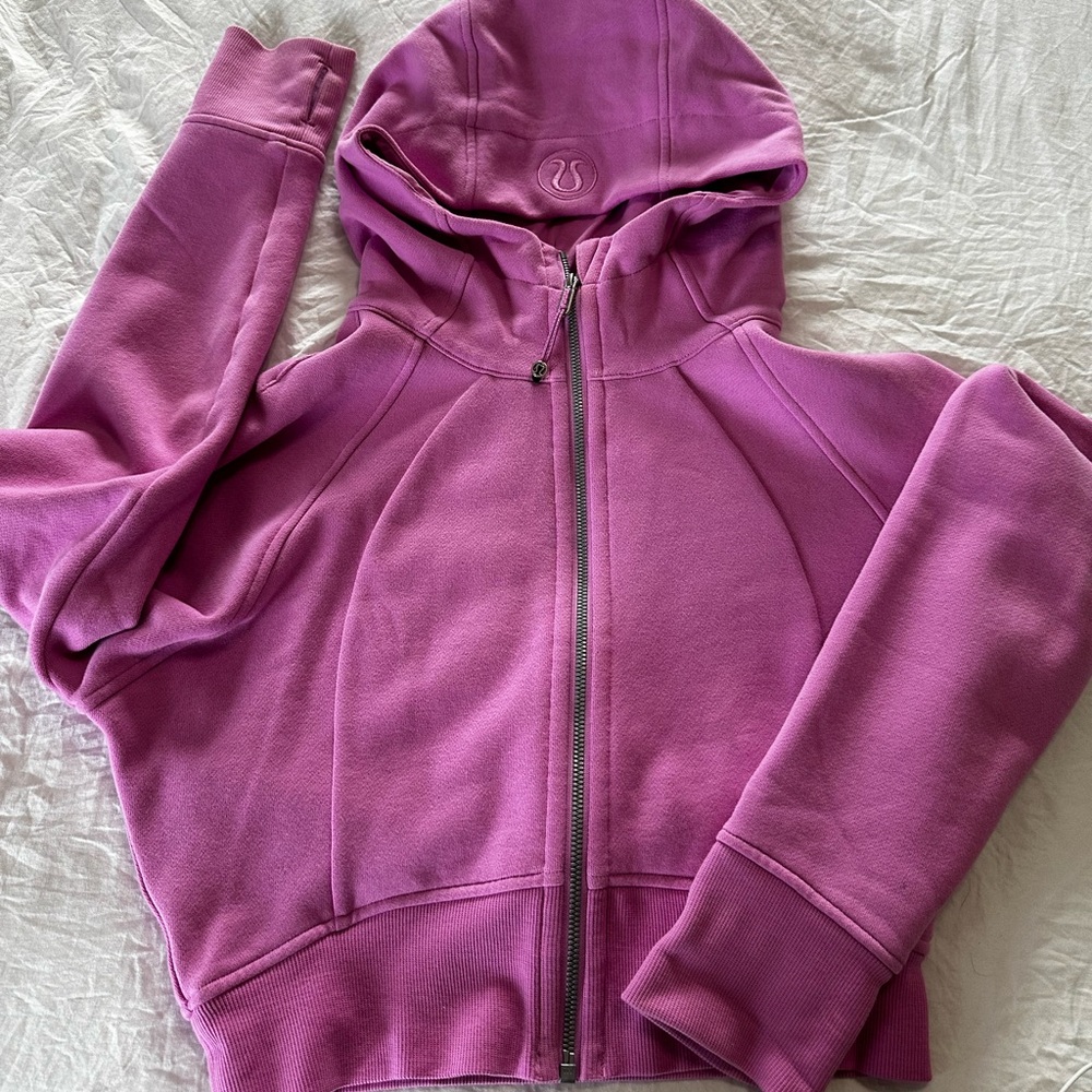 Lululemon Scuba Cropped Hoodie - Dahlia Muave - size 8